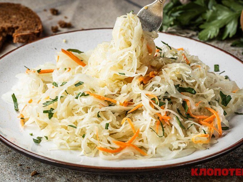 Така страва особливо актуальна в холодну пору року. Додайте це до квашеної капусти