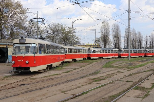 У частині Києва зупинився електротранспорт: що буде з рухом 12 січня