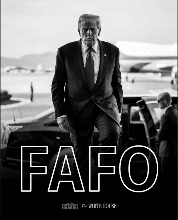 «Догрався — отримай»: Білий дім опублікував фото Трампа з провокативним написом на тлі історії з Мадуро