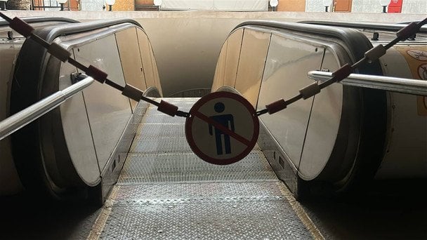 Блекаут в Києві: що відбувалося під час повної зупинки метро (фото, відео)