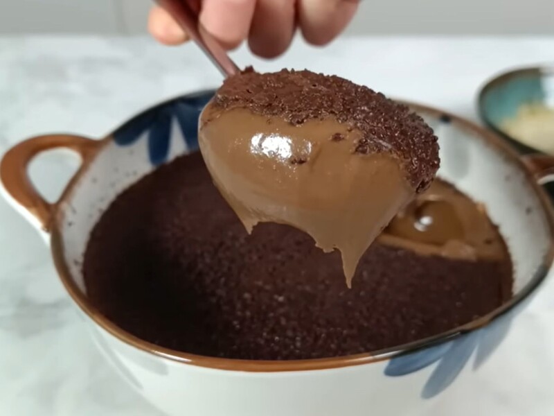 Змішайте це з гарячим молоком – і вийде божественний шоколадний мус. Трендовий рецепт