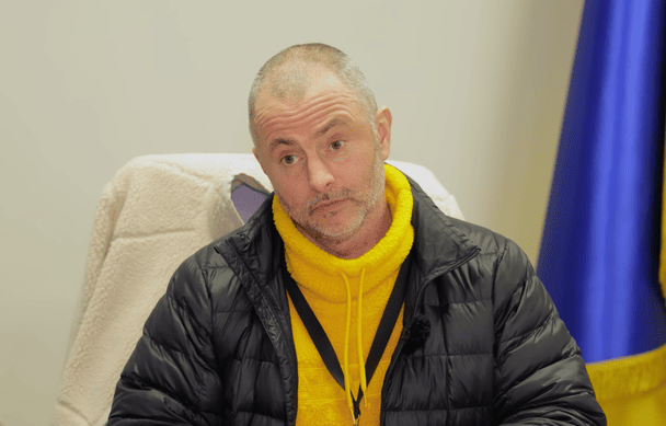 "Гамно тече з вікон": очільник Деснянської РДА сказав, чи треба киянам їхати з міста