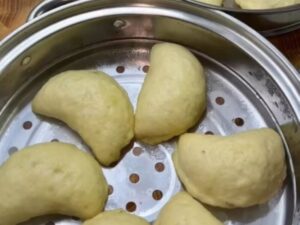 Кулінарні секрети приготування пишного тіста для вареників. Зробіть так само – і наїсться вся сім'я