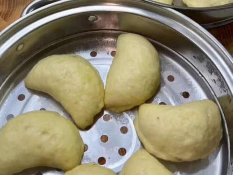 Секрети пишного тіста для вареників – у цьому рецепті. Зробіть так само – і ситою буде вся сім'я