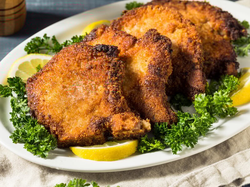 Завдяки цьому кляру відбивні вийдуть як ніколи соковитими і з насиченим смаком. Перевірений рецепт