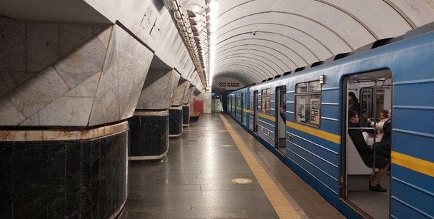 Масова бійка в метро Києва: стало відомо, чому виник конфлікт