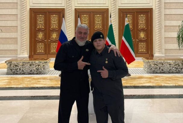 Санітарний літак із Грозного приземлився у Внуково: припускають, що на борту міг бути син Кадирова