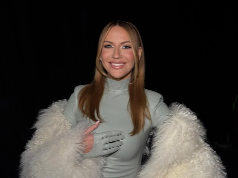 "Моїй уже три роки. Я була першою". Нікітюк показала елемент гардероба, який тепер "усі вдягнули"