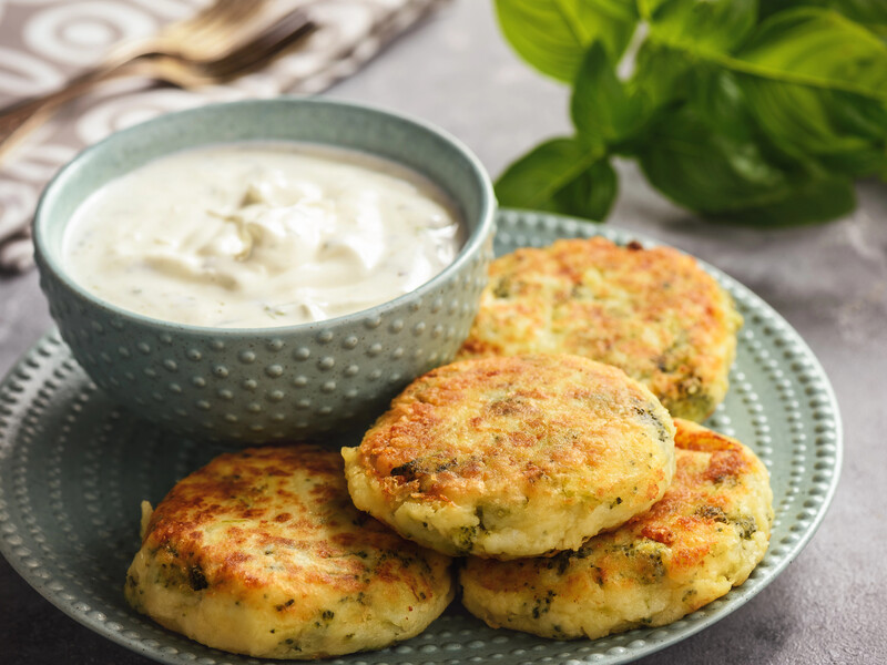 Змішайте це й посмажте. Ліниві пиріжки, які не перевантажують шлунка. Елементарний рецепт