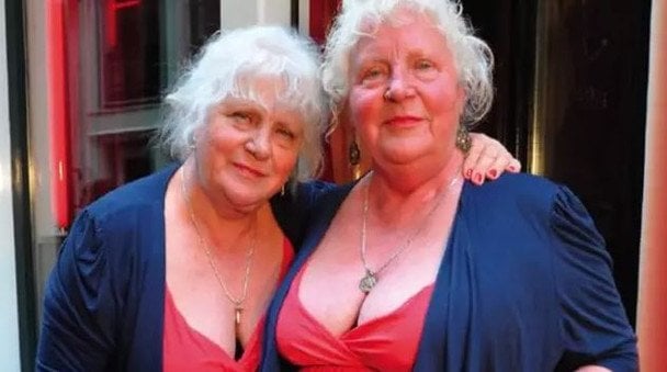 83-річні близнючки, відомі як найстаріші повії у світі, разом "обслужили 355 000 чоловіків" — фото