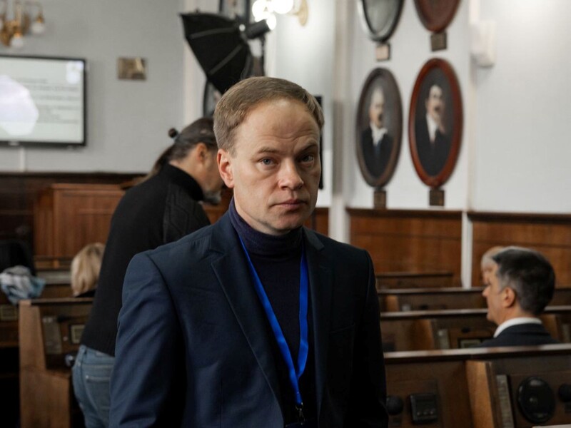 Син нардепа Юрчишина приготував вафлі за рецептом Клопотенка. Фото