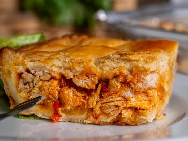 Пиріг без тіста, який з’їдають до останньої крихти: ніжна курка та соковиті гриби — готовий за 40 хвилин Пиріг без тіста, який з’їдають до останньої крихти: ніжна курка та соковиті гриби — готовий за 40 хвилин