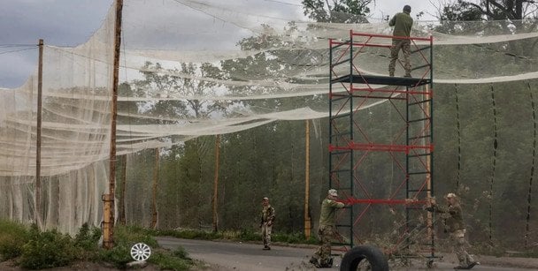 У Запорізькій області пошкоджено опори антидронових тунелів