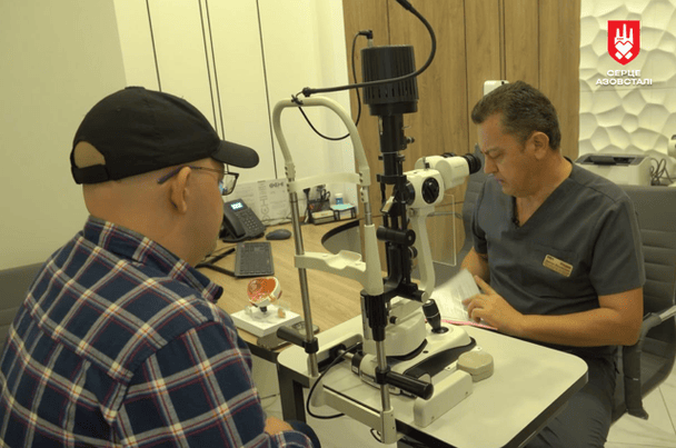 «Серце Азовсталі» Ріната Ахметова допомогло відновити зір захиснику Маріуполя після тривалого полону