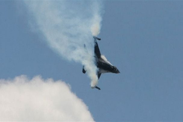 Шторм пошкодив винищувачі F-16 на авіабазі — деталі (фото)