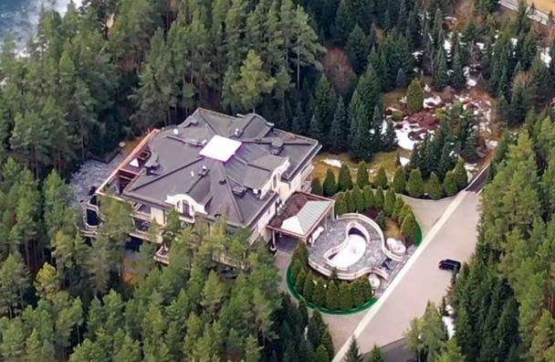 Путін посилює охорону своєї резиденції на Валдаї: скільки ППО там розміщено Путін посилює охорону своєї резиденції на Валдаї: скільки ППО там розміщено