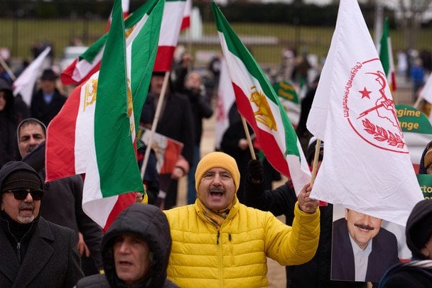 Вторгнення США до Ірану може початися протягом 24 годин: Трамп ухвалив рішення — ЗМІ