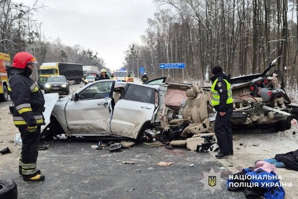 Жахлива ДТП на Хмельниччині: загинули батько та дитина