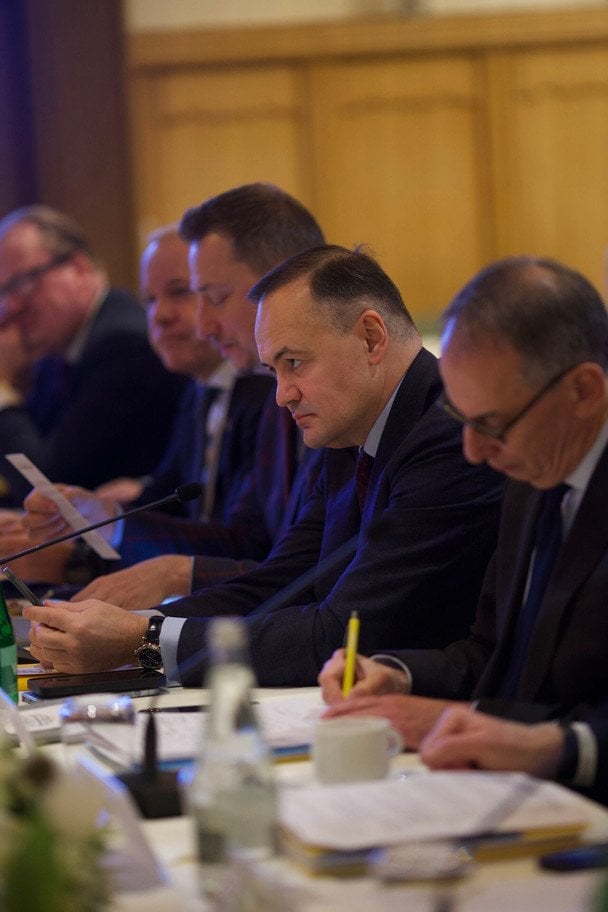 Після нічних атак росії: Тімченко у Давосі закликав до негайної підтримки енергетики України