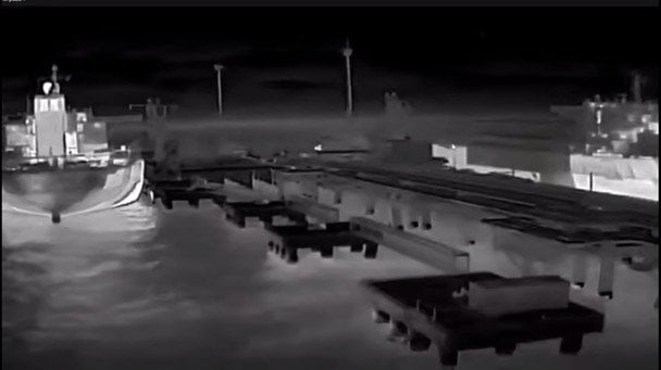 Українські дрони вдарили по нафтовому терміналі РФ: що відомо