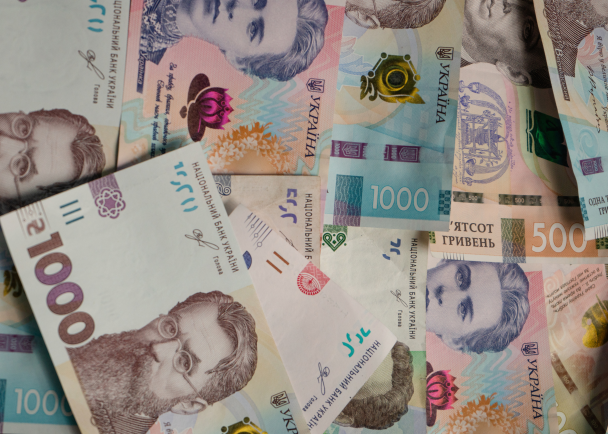 Допомога від держави: як отримати 50 000 на малюка, кому дадуть 12 000 і як забрати свої «медичні» 2000 гривень