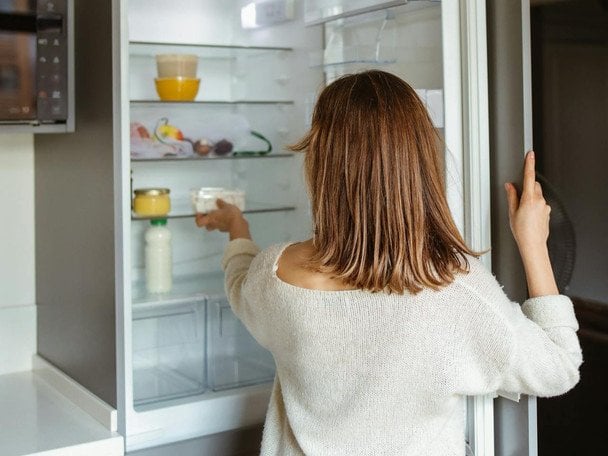 Скільки енергії споживає холодильник і як реально заощадити на світлі