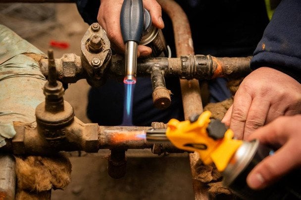 Що зі світлом та водою в Києві та регіонах України: Кулеба розкрив реальну ситуацію