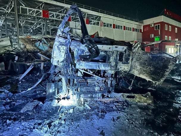 Удар по сортувальному центру Нової пошти у Харкові: четверо співробітників загинули, шестеро поранені