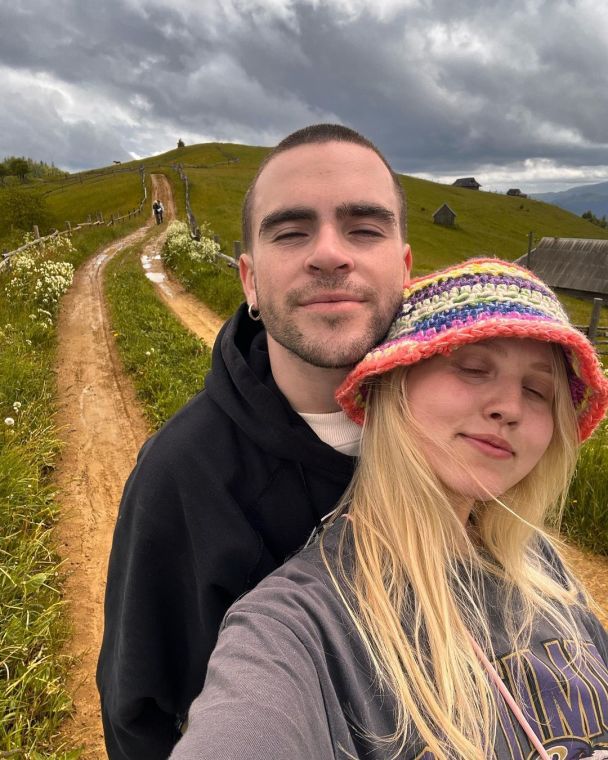 Ексобраниця Wellboy нажахала серйозним діагнозом: співак публічно підтримав колишню