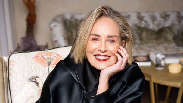 Як правильно наносити помаду після 50 років, щоб не підкреслити зморшки