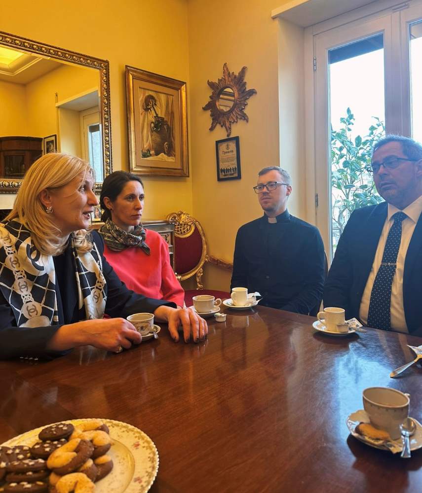 Міжнародний жіночий рух «За сімейні цінності» обговорив у Римі перспективи культурної та духовної співпраці з Посольством України при Святому Престолі