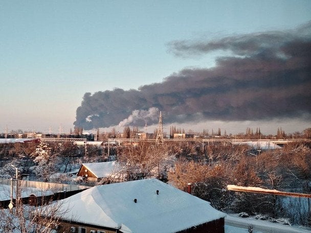 "Е*ать, жарко!": росіян налякав "вогняний гриб" після вибухів у Тамбовській області (фото, відео) "Е*ать, жарко!": росіян налякав "вогняний гриб" після вибухів у Тамбовській області (фото, відео)