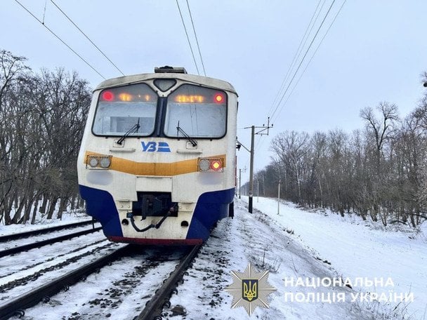 На Київщині поїзд розчавив жінку