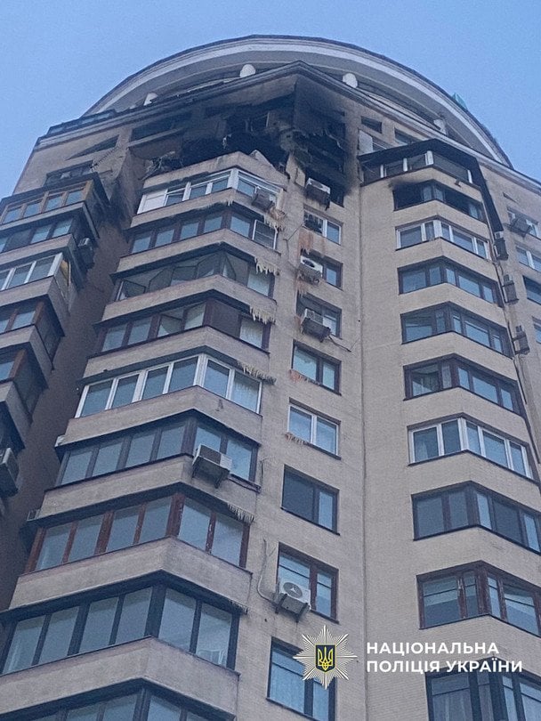 "Шматка стіни просто немає": мешканець Києва розповів про жахливу атаку РФ