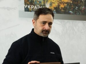 Глава "Укрпошти" Смілянський відповів, що вживає насправді