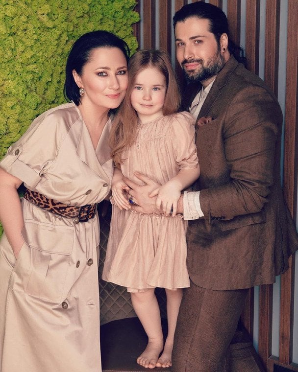 Олена Мозгова показала чоловіка-військового Аксельрода й зворушила його зустріччю з донькою