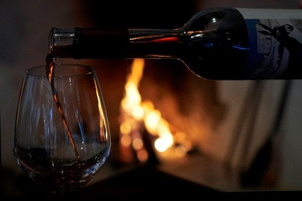 Чоловік щодня випивав 200 грам горілки та шість пляшок вина: він шокував змінами у зовнішності