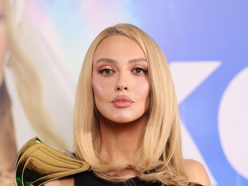 "Не можу розігнутися". Полякова розповіла, як провела ніч у підвалі через російські обстріли. Відео