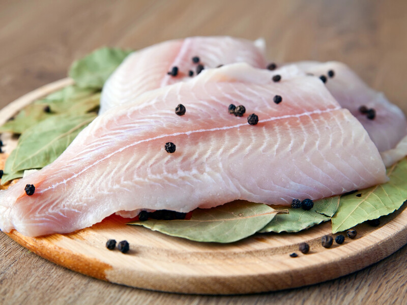 Пангасіус – дешева риба без кісток із зіпсованою репутацією. Звідки її везуть і що з нею не так