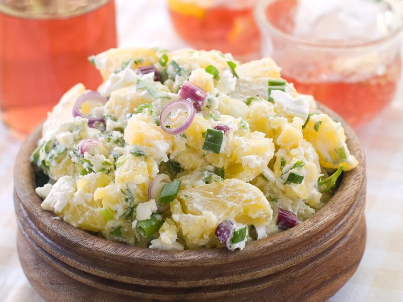 "Смачний і ситний". Норвезький салат з оселедцем – найкращий для зими