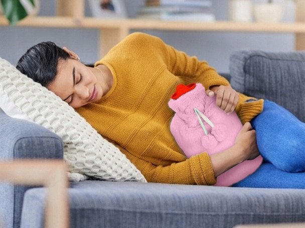 Безпечний та доступний спосіб зігрітися без опалення — гумова грілка