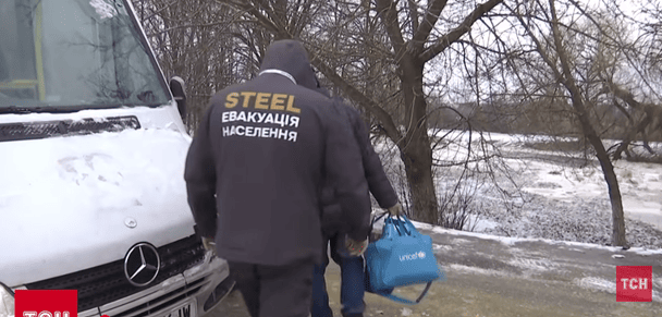 В Україні запрацюють нові правила евакуації: чи зможуть у батьків забирати дітей