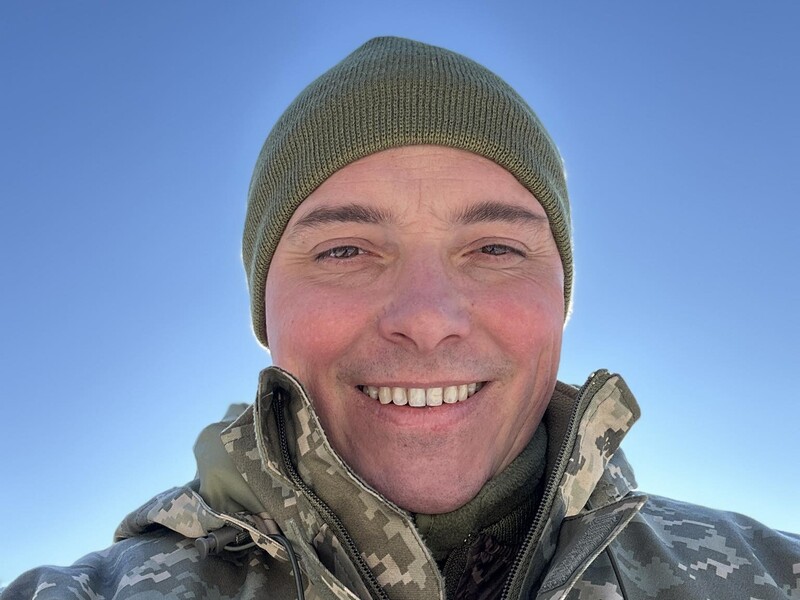 "Перед підйомом хочеться обійнятися, але побратими можуть не зрозуміти". Любка розповів про життя в наметі