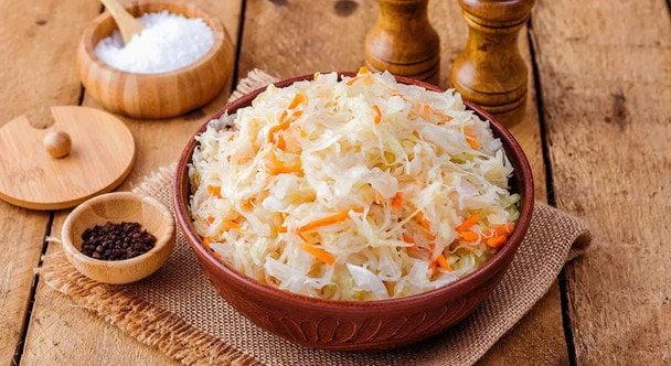 Коли квасити капусту в лютому 2026 року: найкращі дати за місячним календарем