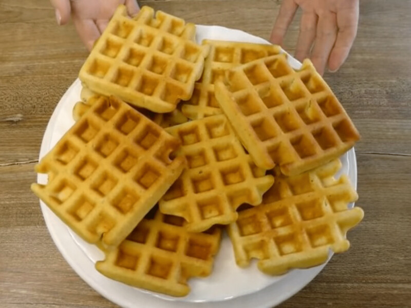 Змішайте це з яйцями – і вафлі вийдуть дуже смачними й хрусткими. Рецепт тіста з рисового борошна