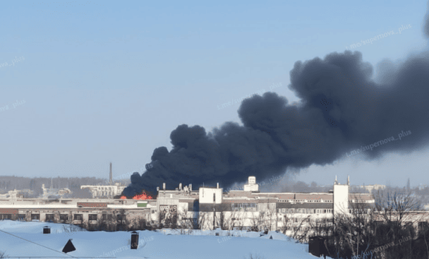 У Саранську горить одне з найбільших виробництв силової електроніки для армії РФ: що відомо
