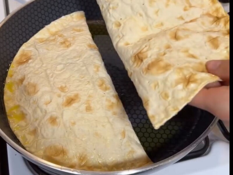 Найпростіший рецепт чебуреків, які готуються з лаваша за лічені хвилини