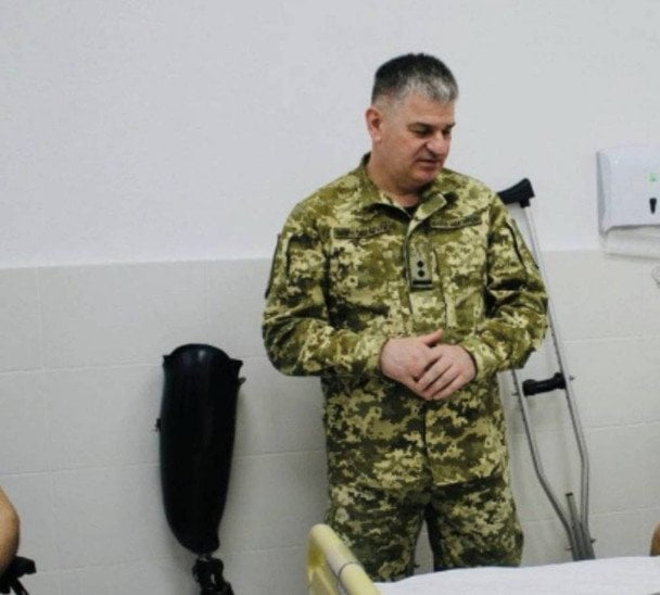 На Закарпатті ексголова ТЦК задекларував 240 тис. валюти і 4 квартири На Закарпатті ексголова ТЦК задекларував 240 тис. валюти і 4 квартири