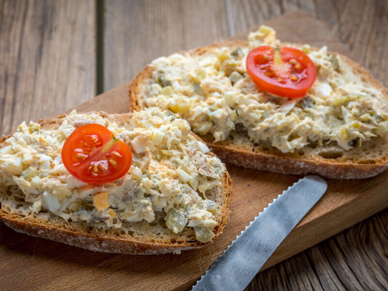 20 хвилин – і неймовірно смачна намазка із п'яти інгредієнтів готова. Просто змішайте все