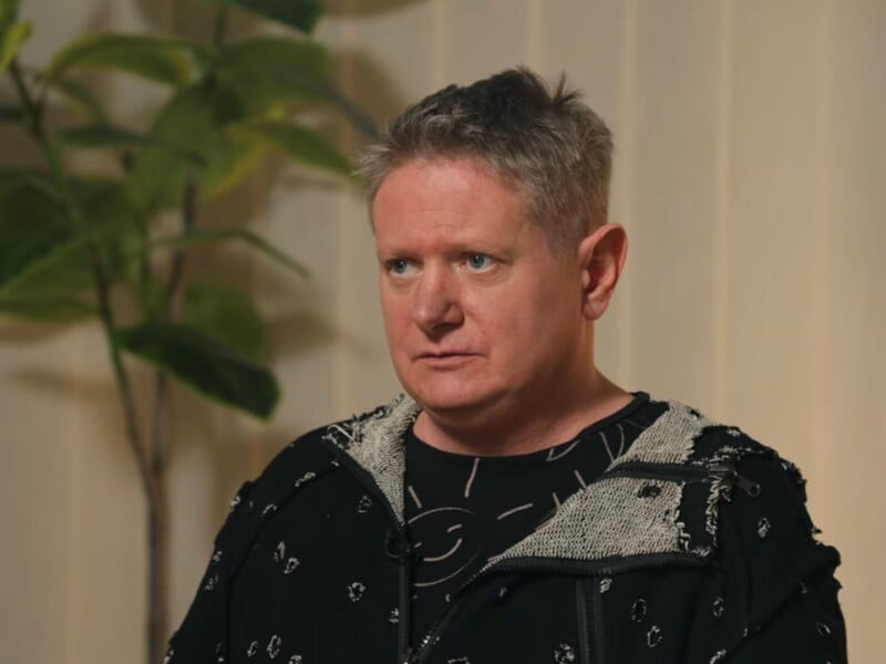 "Якби дружину не влаштовувало, вона б пішла". Зірка "Дизель Студіо" заявив, що одружився не з кохання "Якби дружину не влаштовувало, вона б пішла". Зірка "Дизель Студіо" заявив, що одружився не з кохання